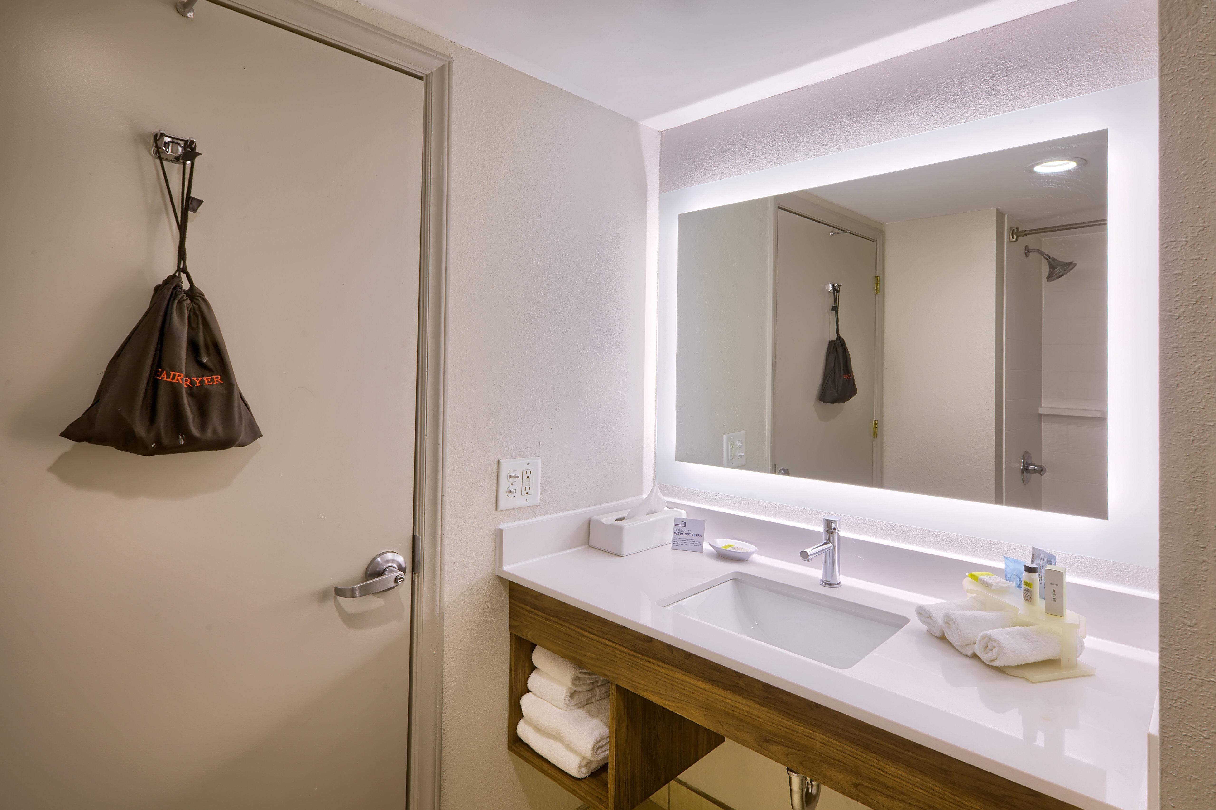 Holiday Inn Express Hotel & Suites Raleigh North - Wake Forest By Ihg Εξωτερικό φωτογραφία