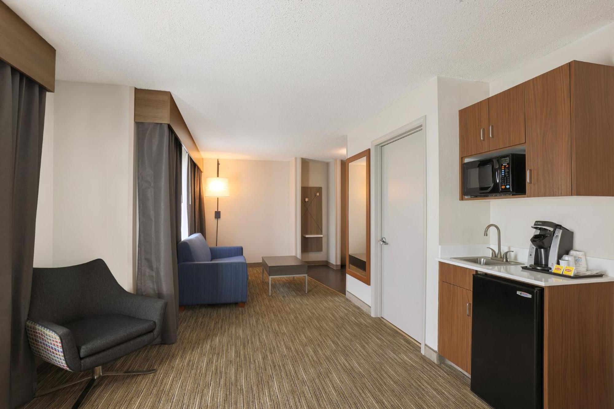 Holiday Inn Express Hotel & Suites Raleigh North - Wake Forest By Ihg Εξωτερικό φωτογραφία