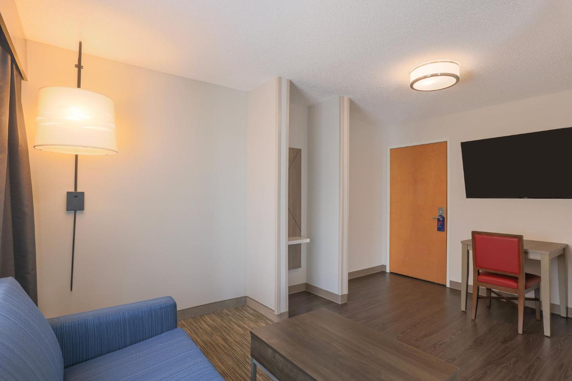 Holiday Inn Express Hotel & Suites Raleigh North - Wake Forest By Ihg Εξωτερικό φωτογραφία