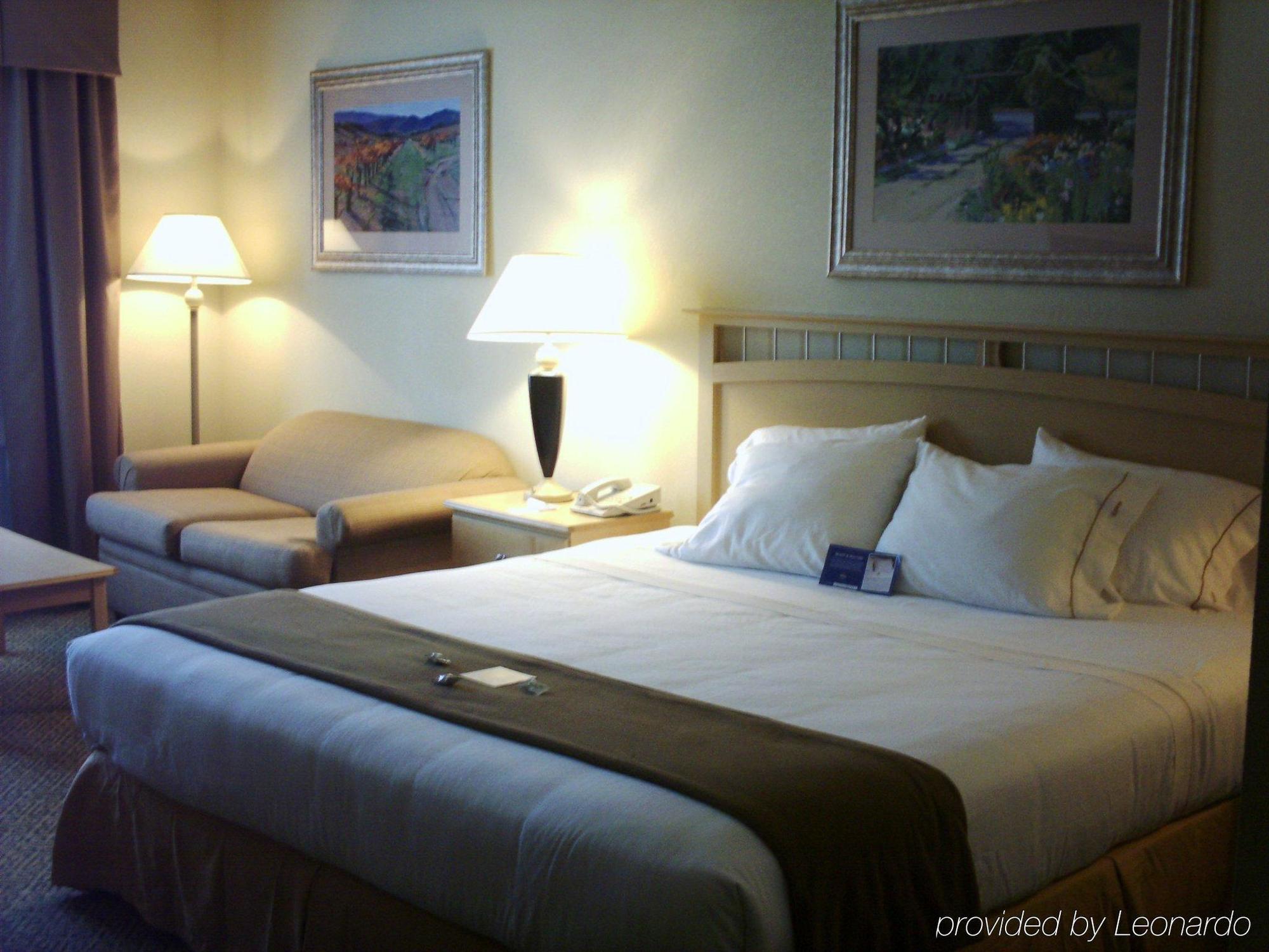 Holiday Inn Express Hotel & Suites Raleigh North - Wake Forest By Ihg Δωμάτιο φωτογραφία